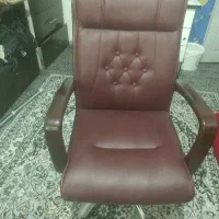 صندلی مدیریتی زرشکی