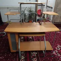 میز کامپیوتر.   میز تحریر.