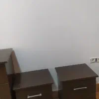 میز ارایشی با آینه و دوعدد پاتختی|تخت و سرویس خواب|سنندج, |دیوار