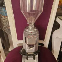 آسیاب قهوه و بلندر در حد نو