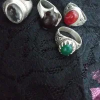 تعدادی انگشتر مردانه وتسبیح اصل