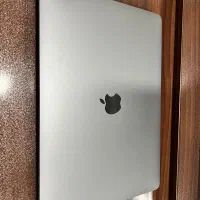 مکبوک پرو ۲۰۲۰ تاچ بار