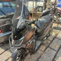 موتور اس وای ام J200 مدل 1402 فول لوازم و تمیز