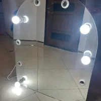 آینه چراغ دار|آرایشگاه و سالن‌های زیبایی|رشت, جهاد|دیوار