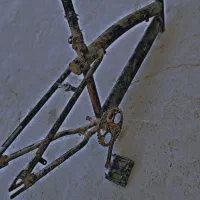 تنه دوچرخه همراه با بعضی وسایل|دوچرخه، اسکیت، اسکوتر|سراوان, |دیوار