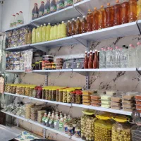 فروشنده سبزیجات آماده خانم