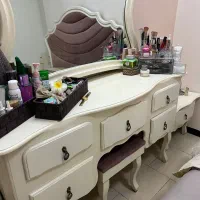 سرویس خواب|تخت و سرویس خواب|ری, علایین|دیوار