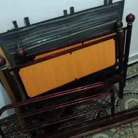 تخت دو طبقه همراه با تشک