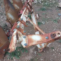 مرزبند و گاوآهن سه خیش