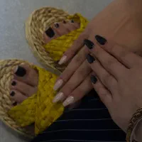 انجام خدمات ناخن|خدمات آرایشگری و زیبایی|خمام, |دیوار