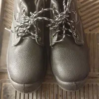 کفش ایمنی نو شماره‌ ۴۱