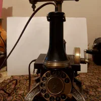 تلفن قدیمی و آنتیک