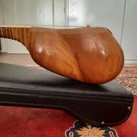تار کم نظیر توتونچی ۴۰۲