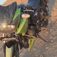 اپاچی سبز مشکی مدل 94 معاوضه با آپاچی 95 سفیدو ابی