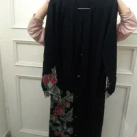 مانتو مجلسی کرپ مشکی گلدوزی یلدا بزرگ ۴۶-۴۸-۵۰