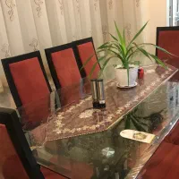 فقط میز ۸ نفره شیک و در حد نو