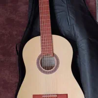 فروش گیتار کلاسیک نو|گیتار، بیس، امپلیفایر|کرمان, |دیوار