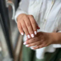 خدمات ناخن در محیطی بهداشتی و آرام رزرو فوری|خدمات آرایشگری و زیبایی|شیراز, قصرالدشت|دیوار