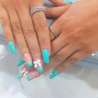 کاشت ناخن .ترمیم.ژلیش دست و پا .پدیکور|استخدام درمانی، زیبایی، بهداشتی|اسلام‌شهر, شهرک قائمیه|دیوار