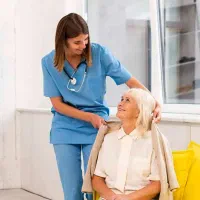 استخدام پرستار سالمند(فقط خانم)شبانه روزی