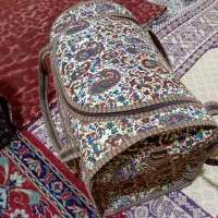 کیف‌ترمه‌بارنگ‌وسارهی‌متفاود|کیف، کفش، کمربند|شیراز, سیاه سنگ|دیوار