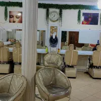 اجاره صندلی برای آرایشگران حرفه‌ای