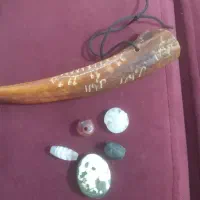 مهره های قدیمی|جواهرات|اهواز, منبع اب|دیوار