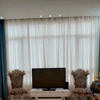 پارتیشن،پرده و میز تلویزیون