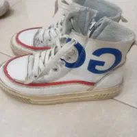 دو عدد کفش بچه  ساقدار و کتونی