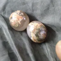 یک جفت مهره کارگشا. بدون نام