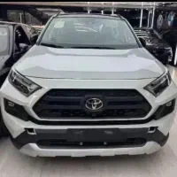 نیرو خانم جهت همکاری فروش خودرو خارجی وایرانی