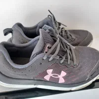 کفش under armour سالم وتمیز بدون کوچکترین زدگی