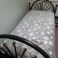 تخت یکتفره فرفورژه سالم بعلت جابجایی