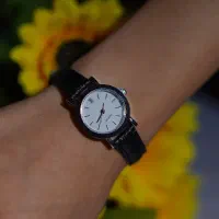 ساعت دسته چرم