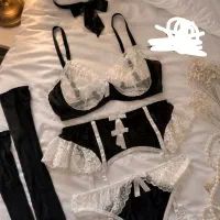 روبیکا کانال لباس خواب دارم