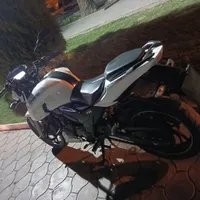 اپاچی 200