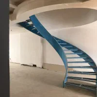 پله گرد(پله پیچ)