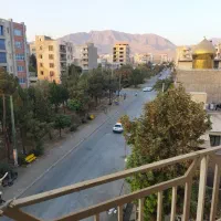 واحد 100 متری در بنیاد