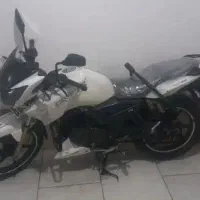 آپاچی 180سفید