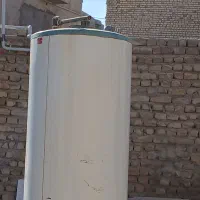 یک آبگرمکن ایستاده|آبگرمکن، پکیج، شوفاژ|قوچان, |دیوار