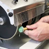 تراش سنگ های قیمتی و نیمه قیمتی