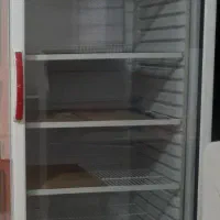 یخچال ویترینی