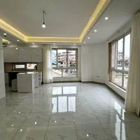 واحد ۱۳۰ متری نورگیر عالی ۸ دی تهاتر یا اقساطی