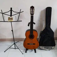 گیتار YAMAHA C70