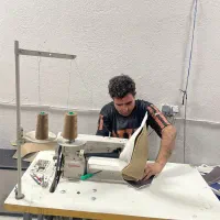 نیازمند خیاط و وردست آقا و خانم