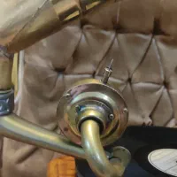 گرامافون کوکی هندلی عتیقه کلکسیونی بسیار تمیز|کلکسیون اشیاء عتیقه|تهران, آبشار|دیوار