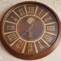 ساعت دیواری