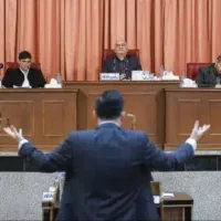 وکیل پایه یک دادگستری و مشاور حقوقی در شهر صدرا