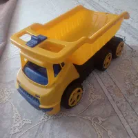 کامیون اسباب‌بازی بزرگ با کمک‌فنر  کیفیت عالی|اسباب‌‌بازی|خرمشهر, |دیوار