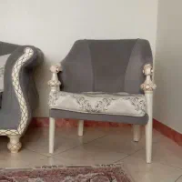 مبل هفت نفره یا میز وسط و دو میز عسلی